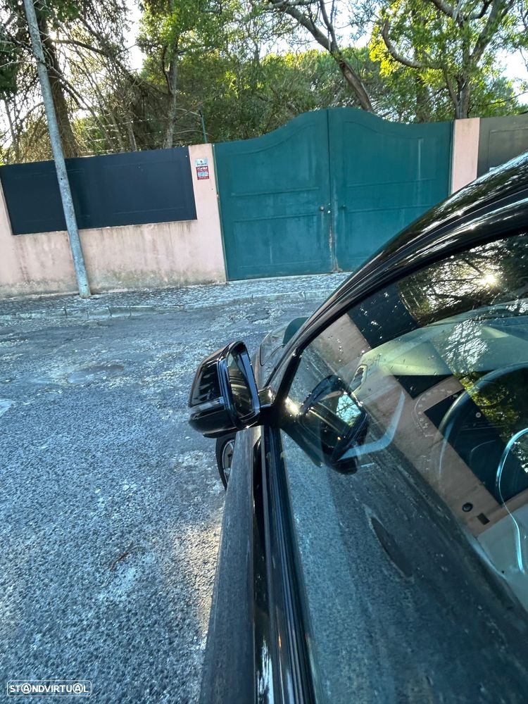 BMW 116 d Pack Desportivo M Auto - 29