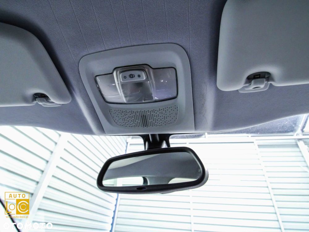 Peugeot 2008 1.2 Pure Tech Allure S&S - 29