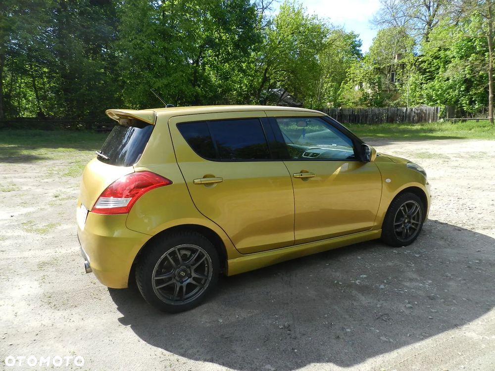 Suzuki Swift - 21