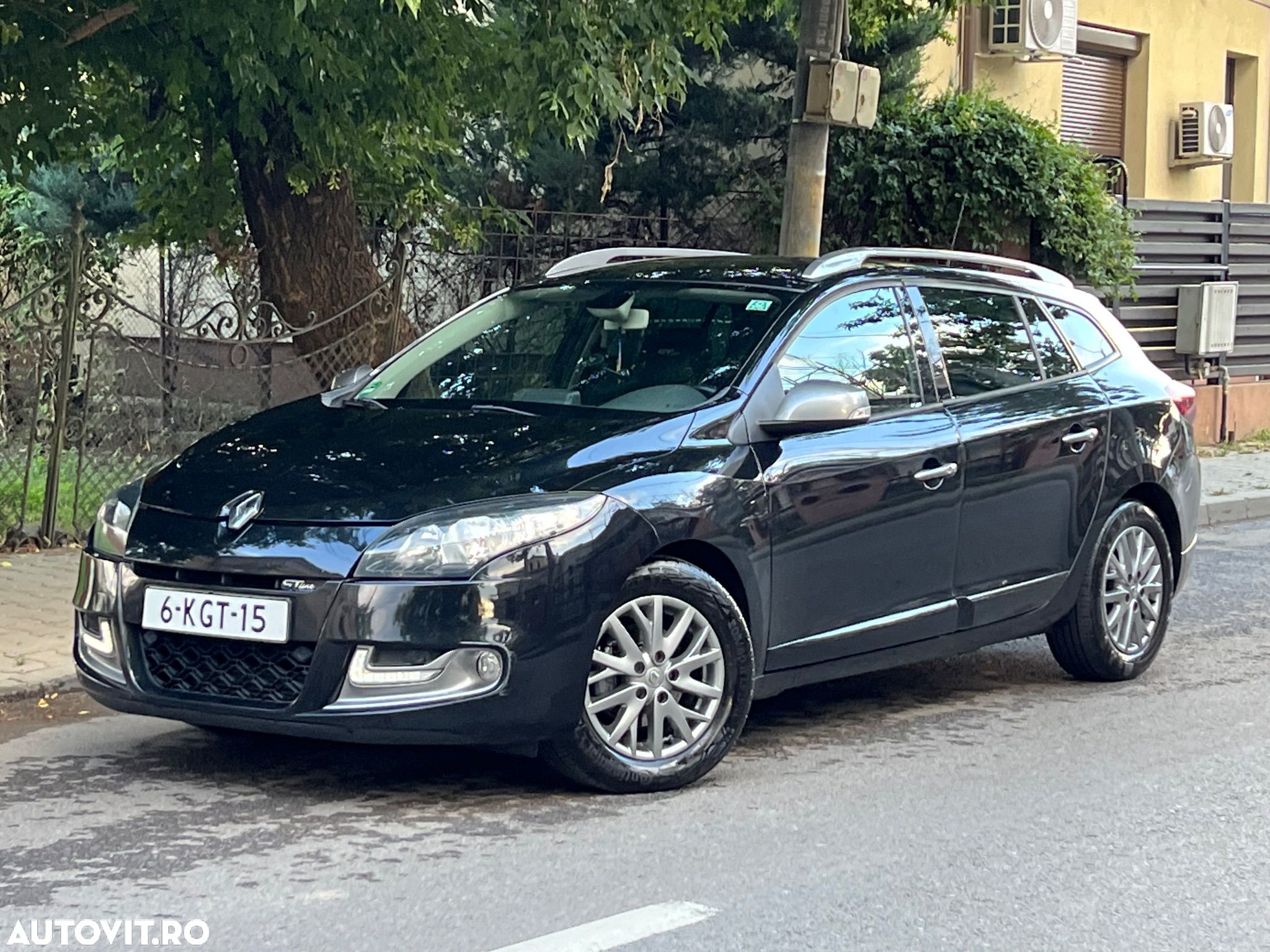Renault Megane BLUE dCi 115 BOSE EDITION - 1
