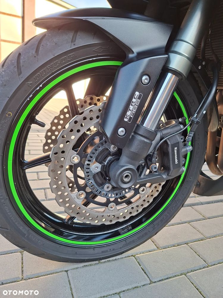 Kawasaki Ninja 1000 SX - 11