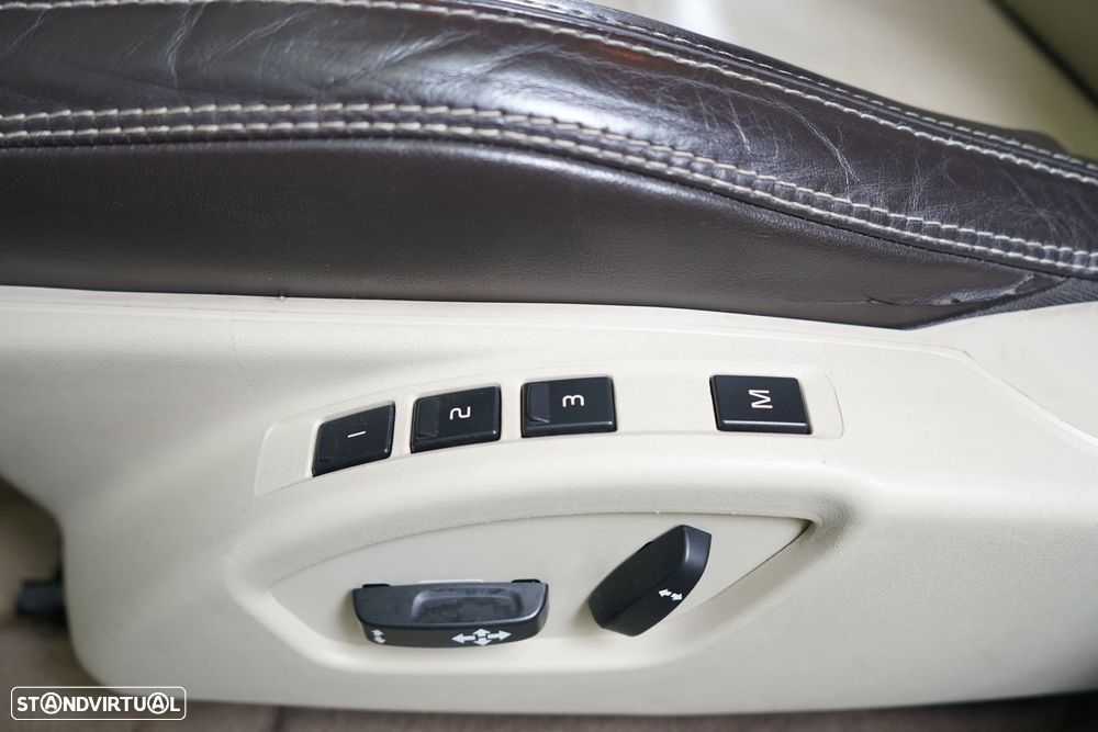 Volvo XC 60 2.0 D3 Summum Geartronic - 21