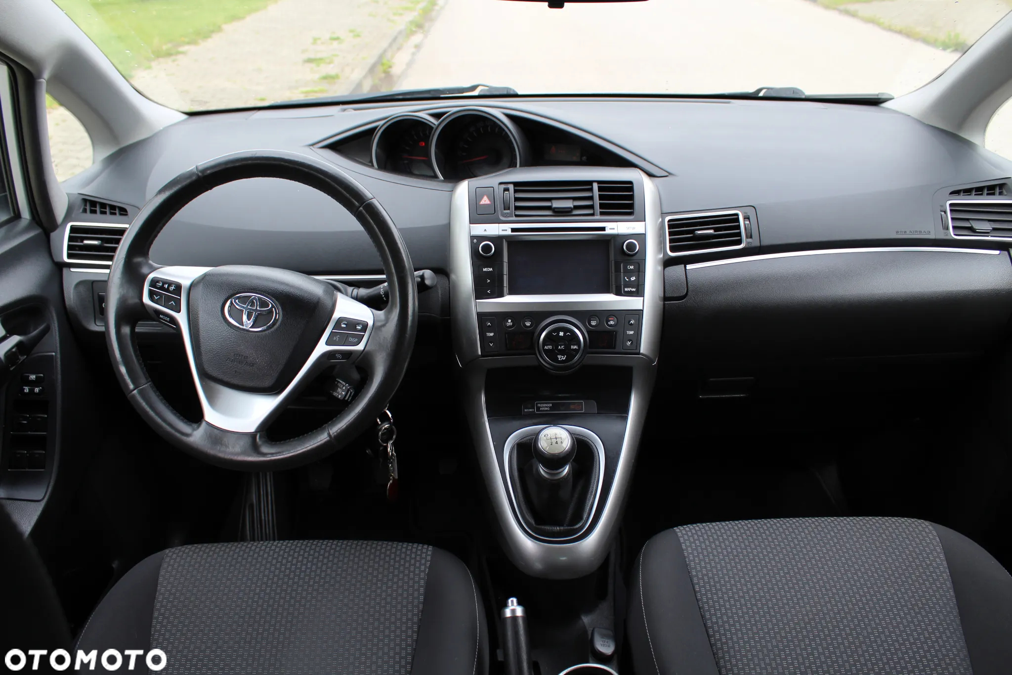 Toyota Verso 1.8 Life - 11