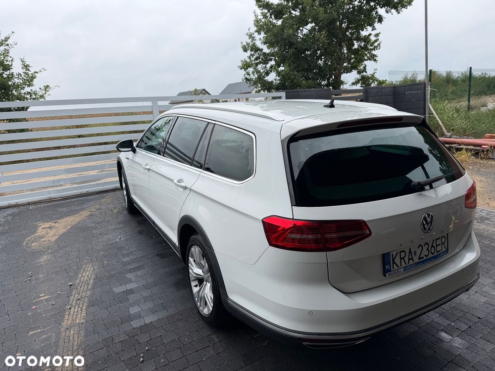 Volkswagen Passat Alltrack 2.0 TDI SCR 4Motion DSG - 9