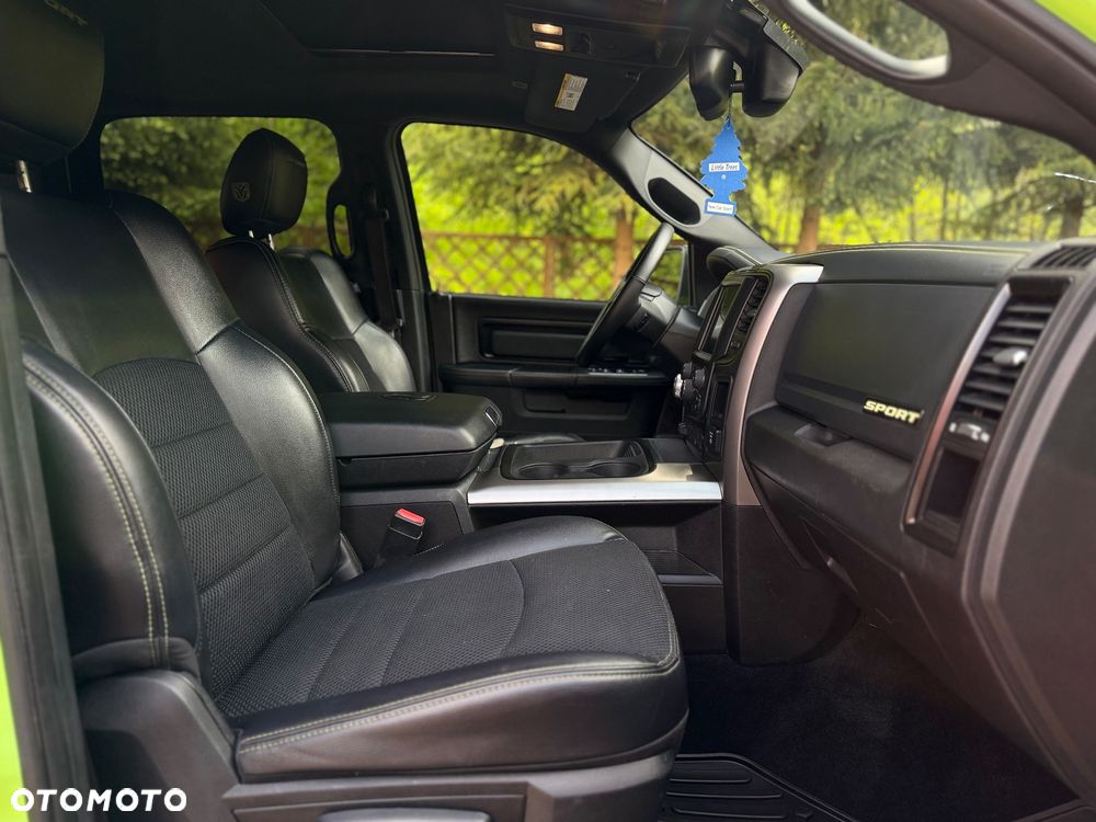Dodge RAM 5.7 4x4 - 17