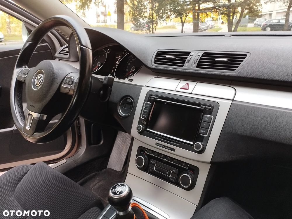 Volkswagen Passat 1.4 TSI Comfortline - 18