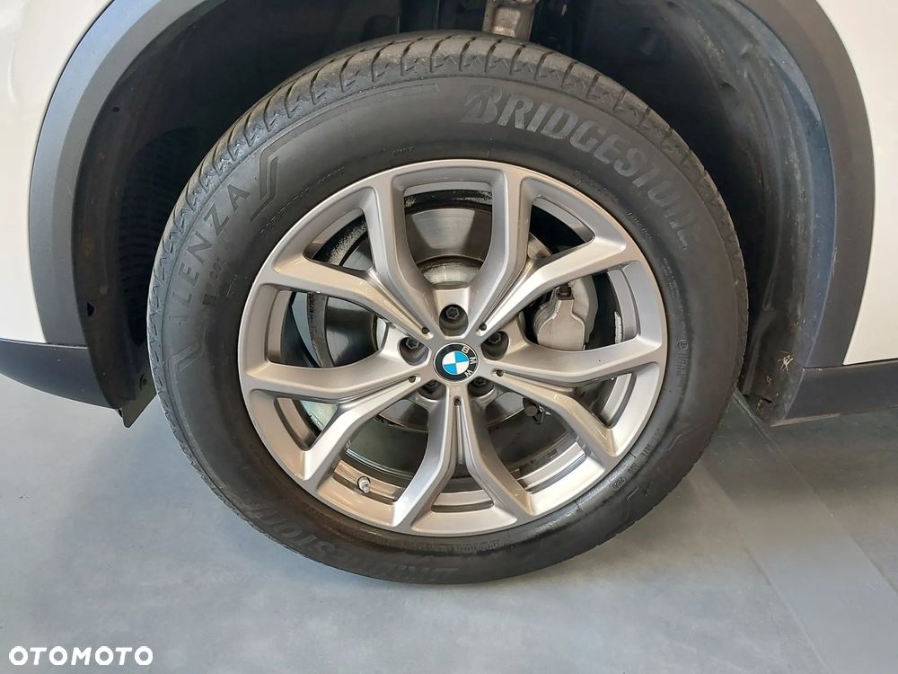 BMW X5 xDrive25d xLine - 6
