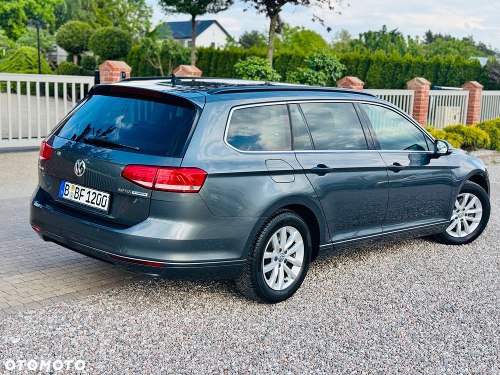 Volkswagen Passat Variant 2.0 TDI DSG (BlueMotion Technology) Comfortline - 23