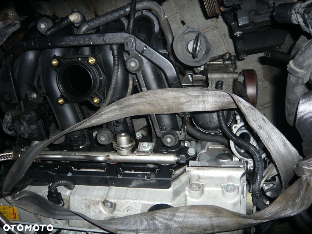 MERCEDES C-KLASA CL203 C180 2.0 16V 129KM SILNIK M111.951 - 3