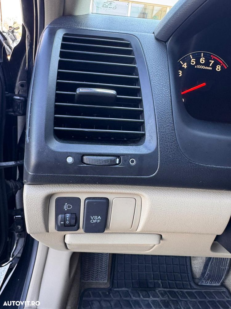 Honda Accord 2.0i Comfort - 17