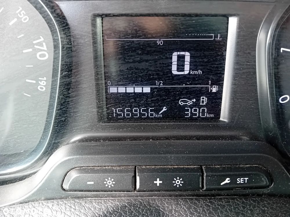 Toyota PROACE 1.5D-4D 120KM - 13
