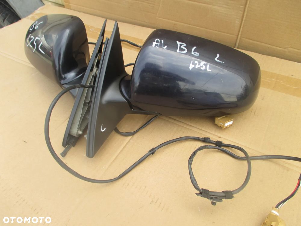 lusterko L/P Audi A4 B6 LZ5L 5pin Europa - 5