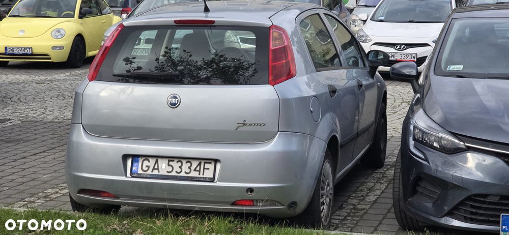 Fiat Punto 1.4 16V Dynamic - 5