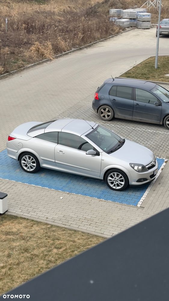 Opel Astra 1.6 Enjoy - 13