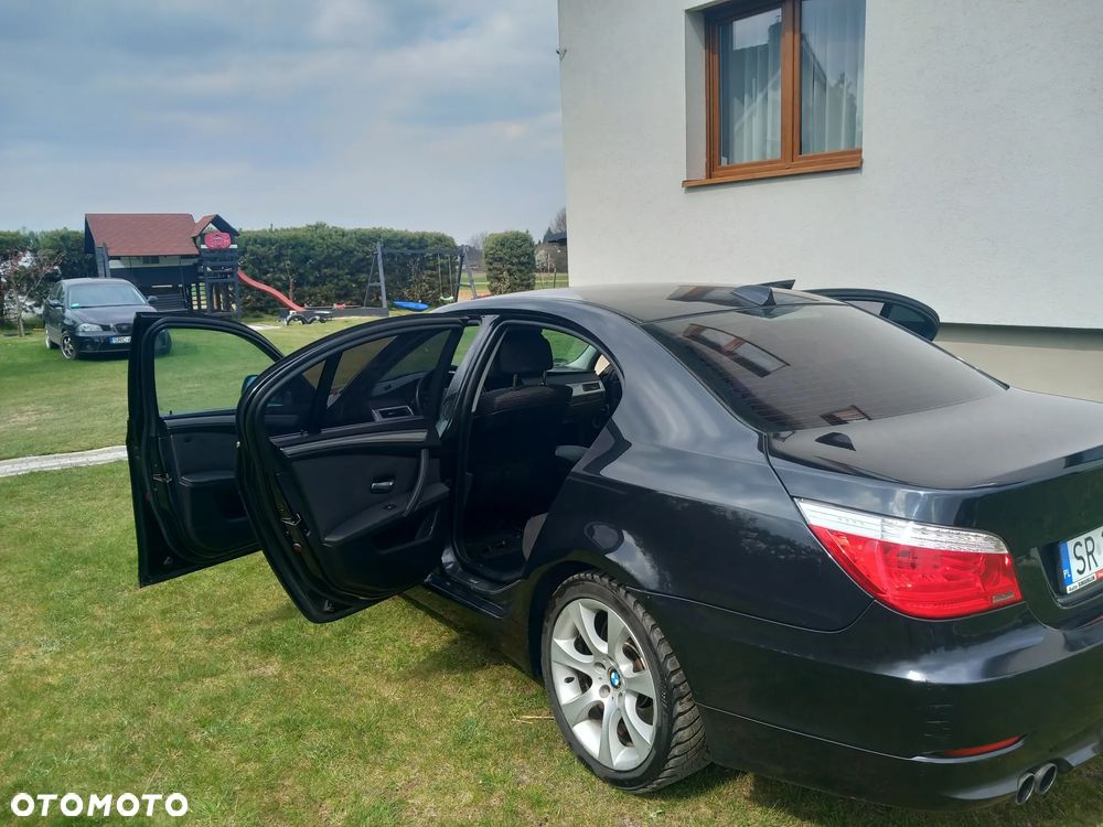 BMW Seria 5 523i Edition Exclusive - 14