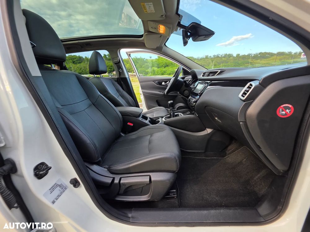 Nissan Qashqai 1.6 DCI ALL-MODE 4x4i TEKNA+ - 12