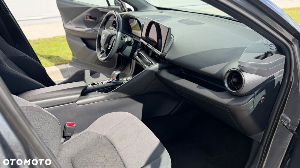 Toyota C-HR - 11