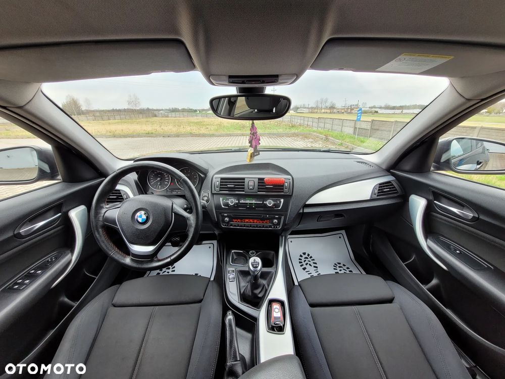 BMW Seria 1 116i Sport Line - 22