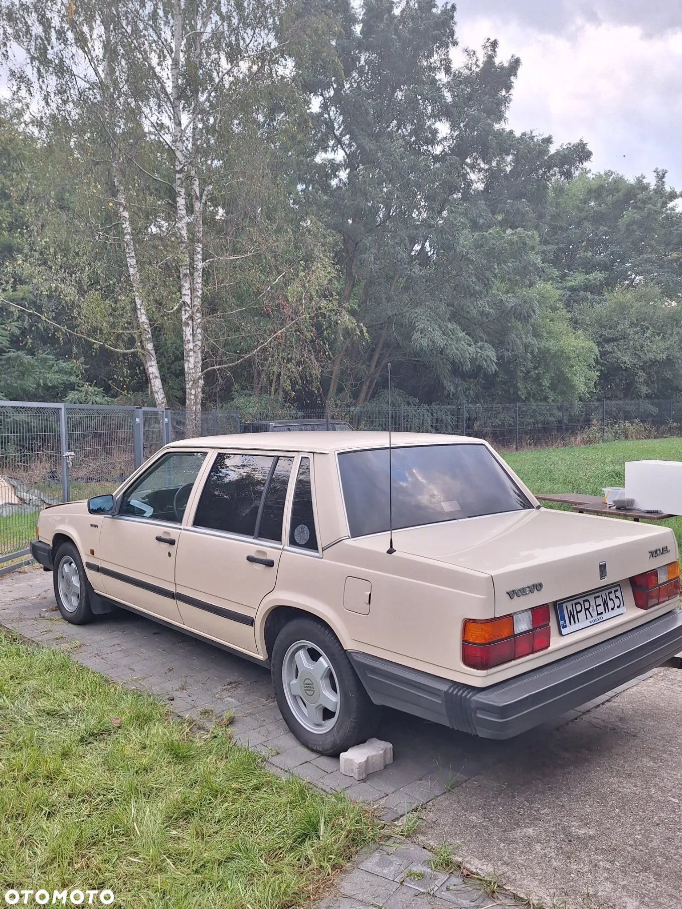 Volvo Seria 700 - 4