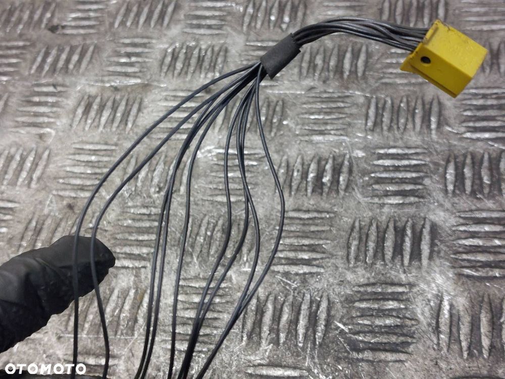 LUSTERKO LEWE ELEKTRYCZNE MERCEDES-BENZ W245 748 9 PIN EU ID: 239606 - 7