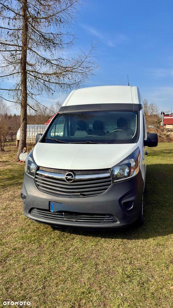 Opel Vivaro - 1