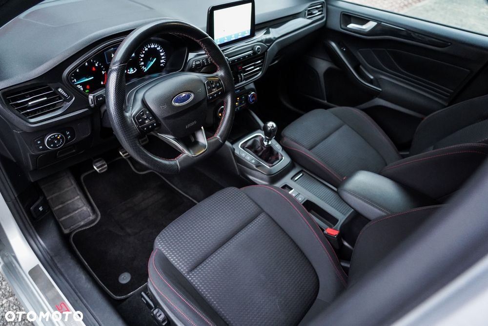 Ford Focus 1.5 EcoBlue ST-Line - 12