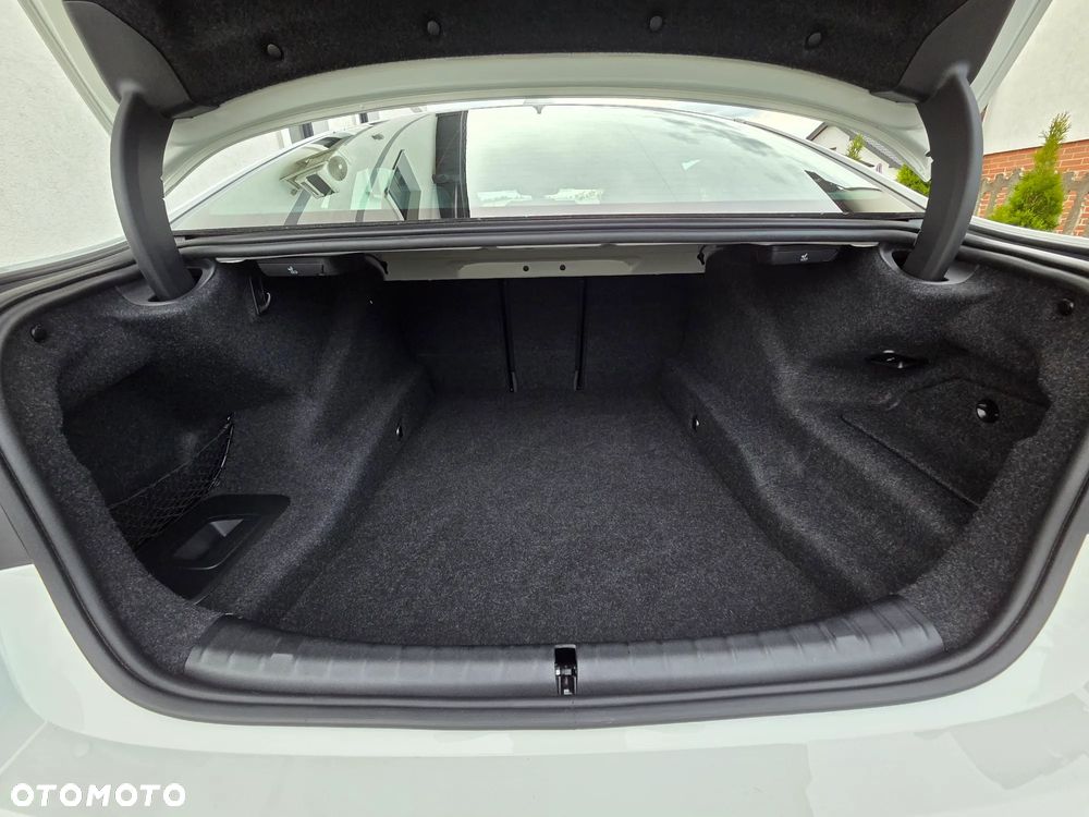BMW Seria 5 540i xDrive M Sport Edition - 21