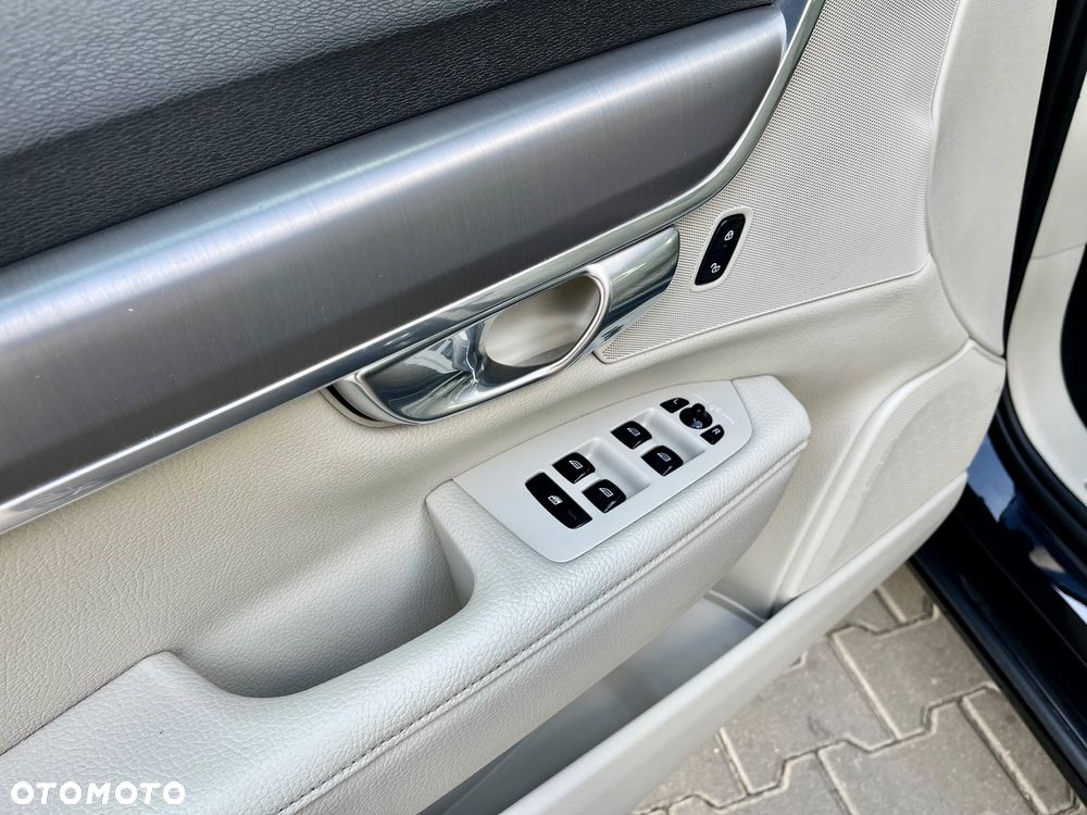 Volvo S90 D4 Momentum - 26