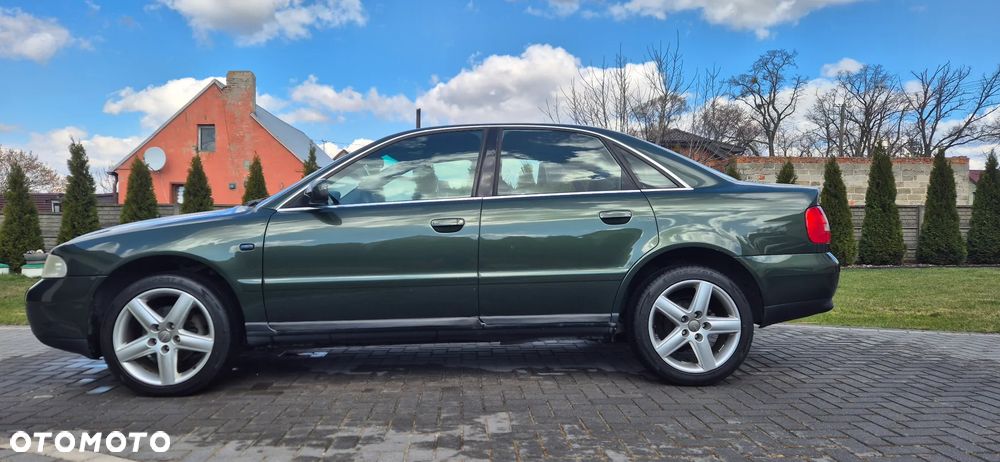 Audi A4 Limousine - 5