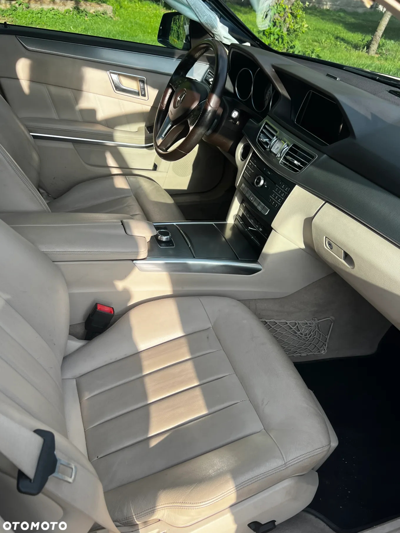 Mercedes-Benz Klasa E 300 BlueTEC Hybrid Elegance - 22