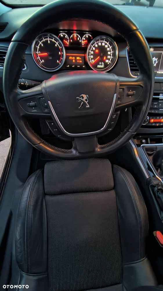 Peugeot 508 HDi FAP 140 Active - 12