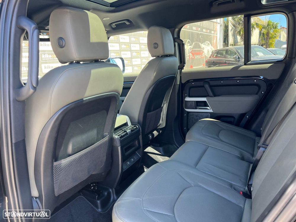 Land Rover Defender 2.0 P400e 110 AWD SE - 41