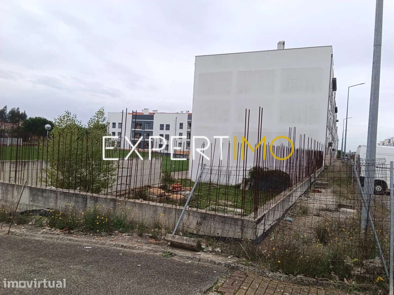 Terreno para construção de edifício para apartamentos - Grande imagem: 3/6
