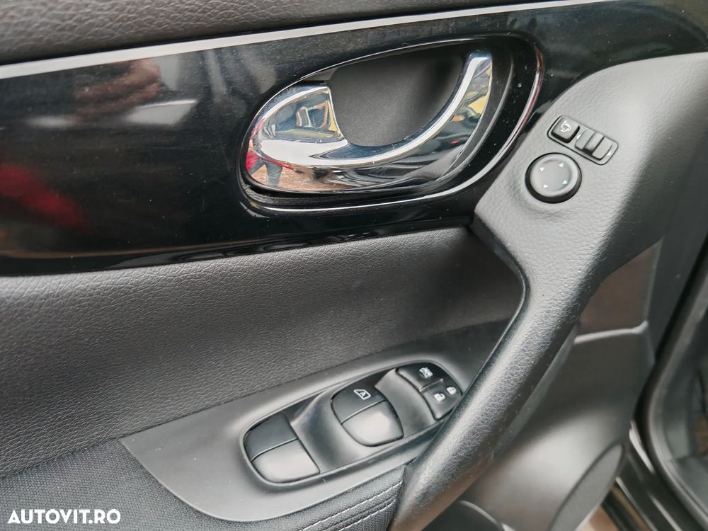 Nissan Qashqai 1.5 DCI TEKNA - 8