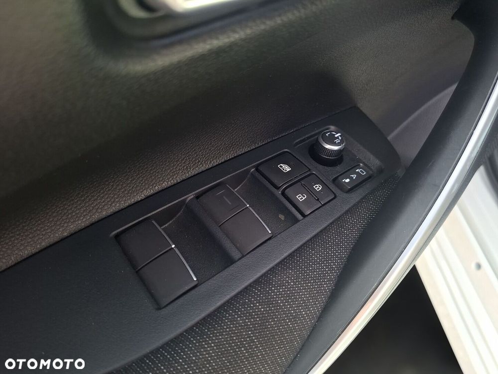 Toyota Corolla 1.8 Hybrid Comfort - 22