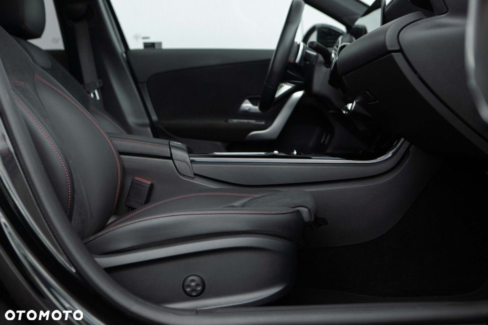 Mercedes-Benz Klasa A 200 AMG Line 7G-DCT - 26