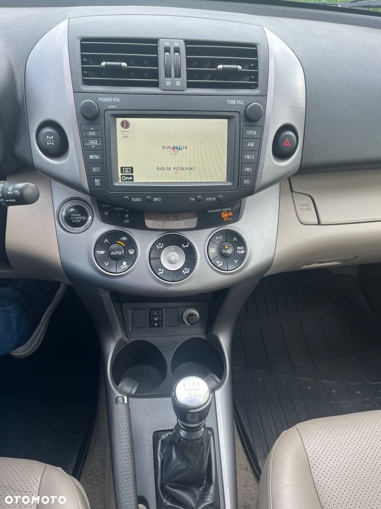 Toyota RAV4 2.2 D-CAT 4x4 Executive - 34