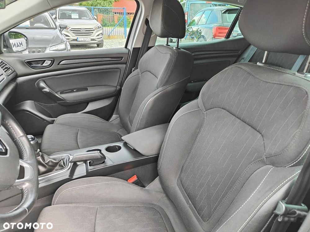 Renault Megane ENERGY TCe 130 LIMITED - 16