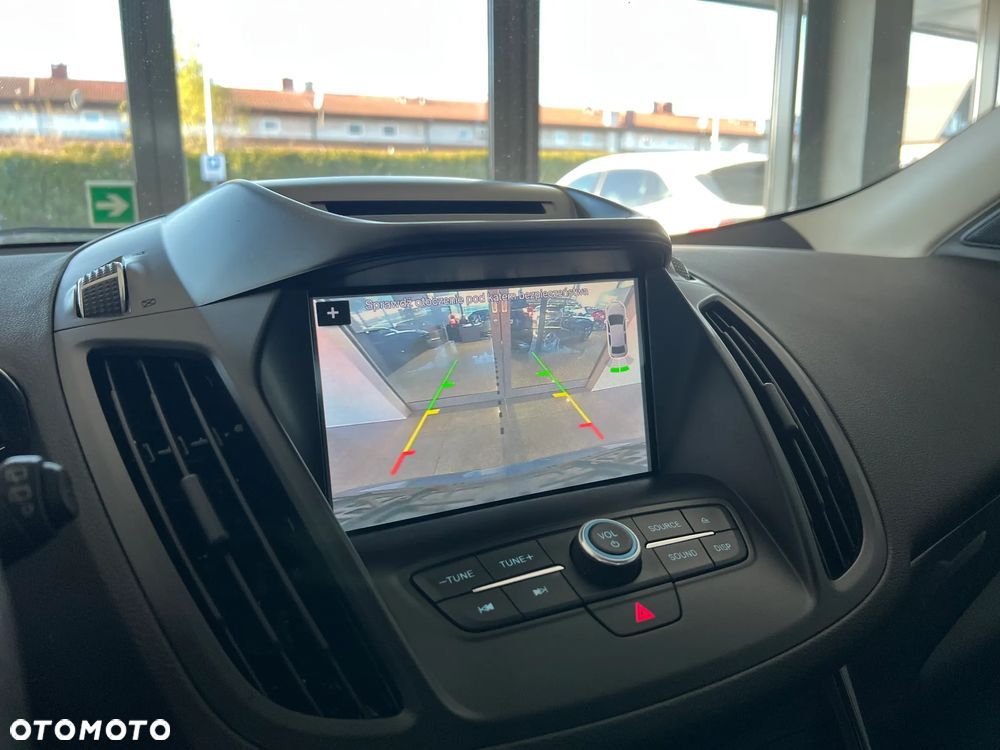 Ford Kuga 2.0 TDCi FWD Titanium - 31