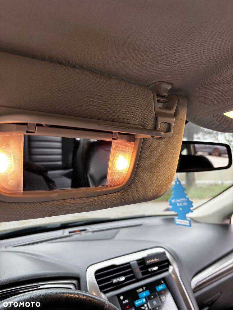 Ford Fusion - 20