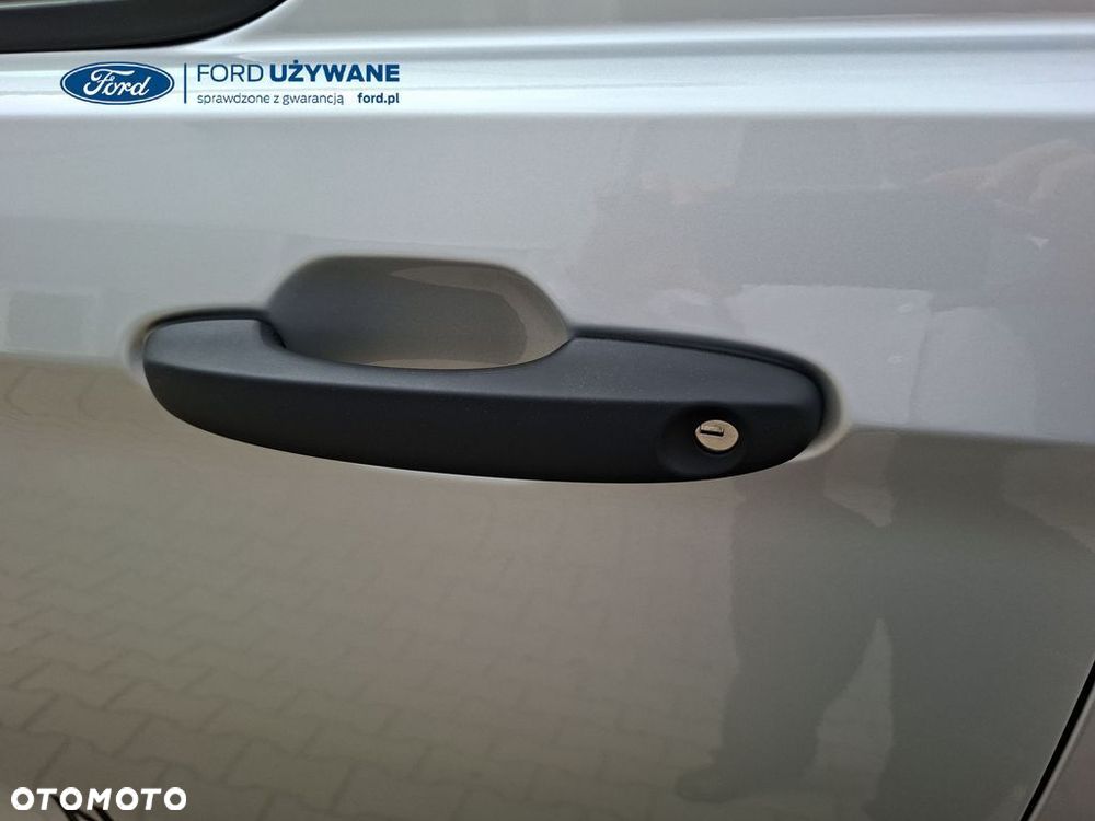 Ford Tourneo-custom - 25
