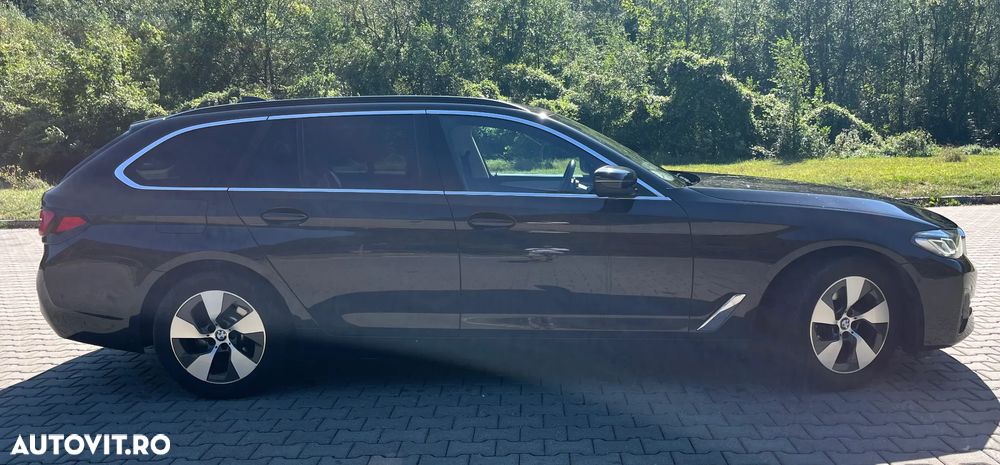 BMW Seria 5 520d AT MHEV - 11