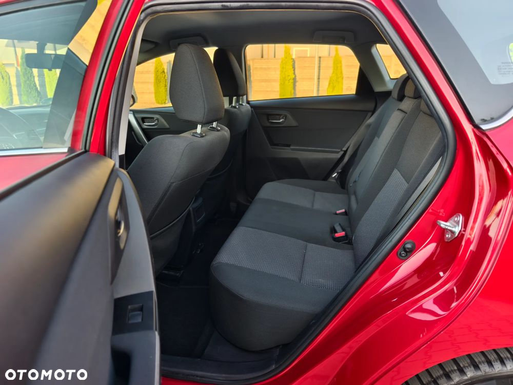 Toyota Auris 2.0 D-4D Executive - 9