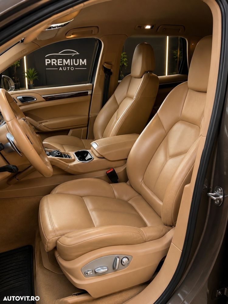 Porsche Cayenne - 6