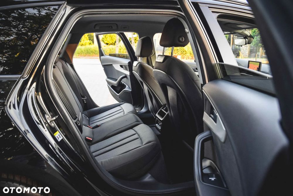 Audi A4 Avant 2.0 TDI S tronic - 23