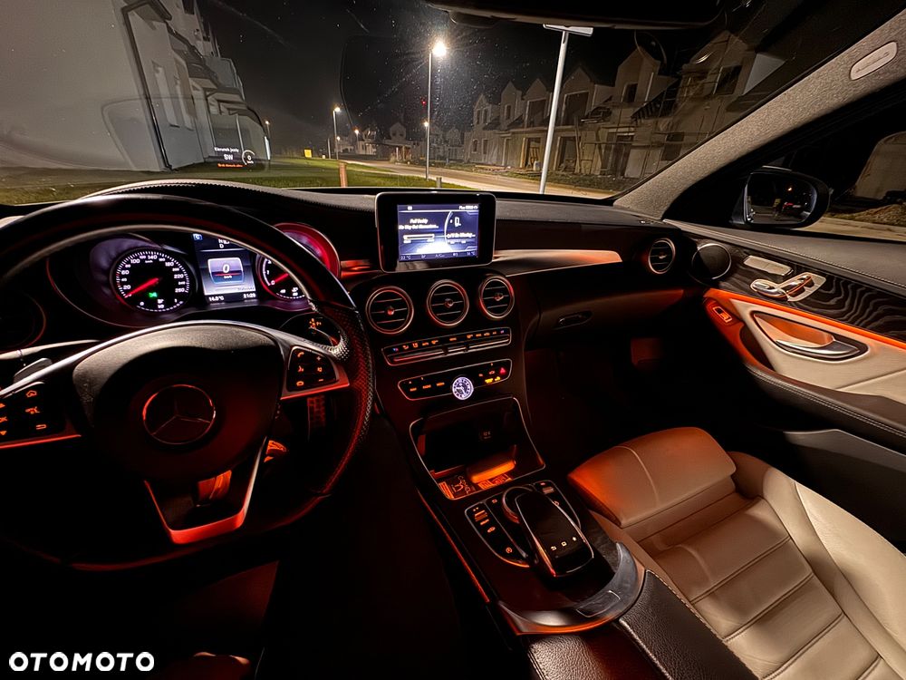 Mercedes-Benz Klasa C 250 7G-TRONIC - 13