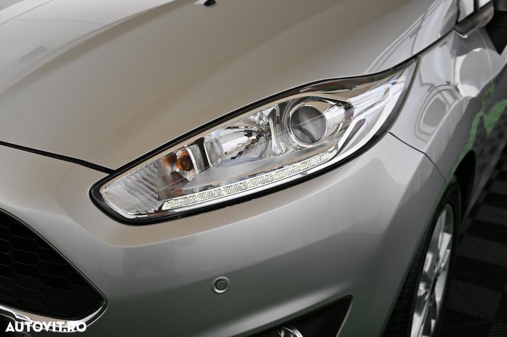 Ford Fiesta 1.0 EcoBoost Powershift Titanium - 8