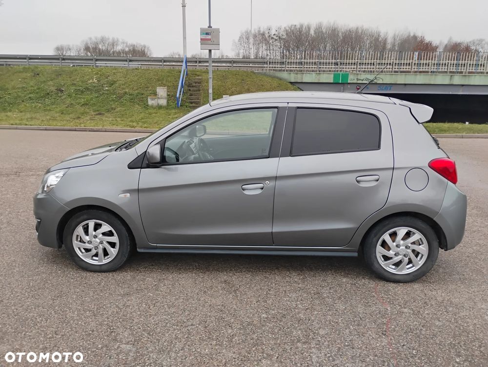 Mitsubishi Space Star 1.2 Clear Tec CVT Edition+ - 28