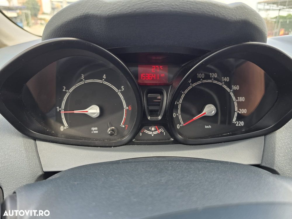 Ford Fiesta 1.25i Trend - 15