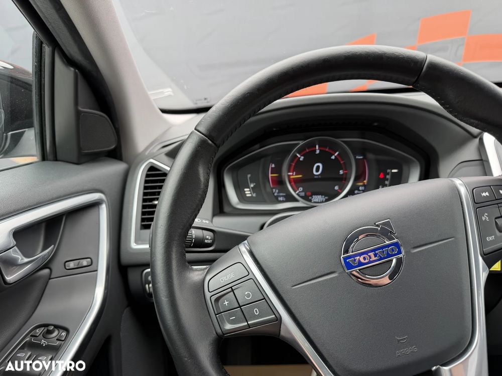 Volvo XC 60 D3 Geartronic Summum - 10